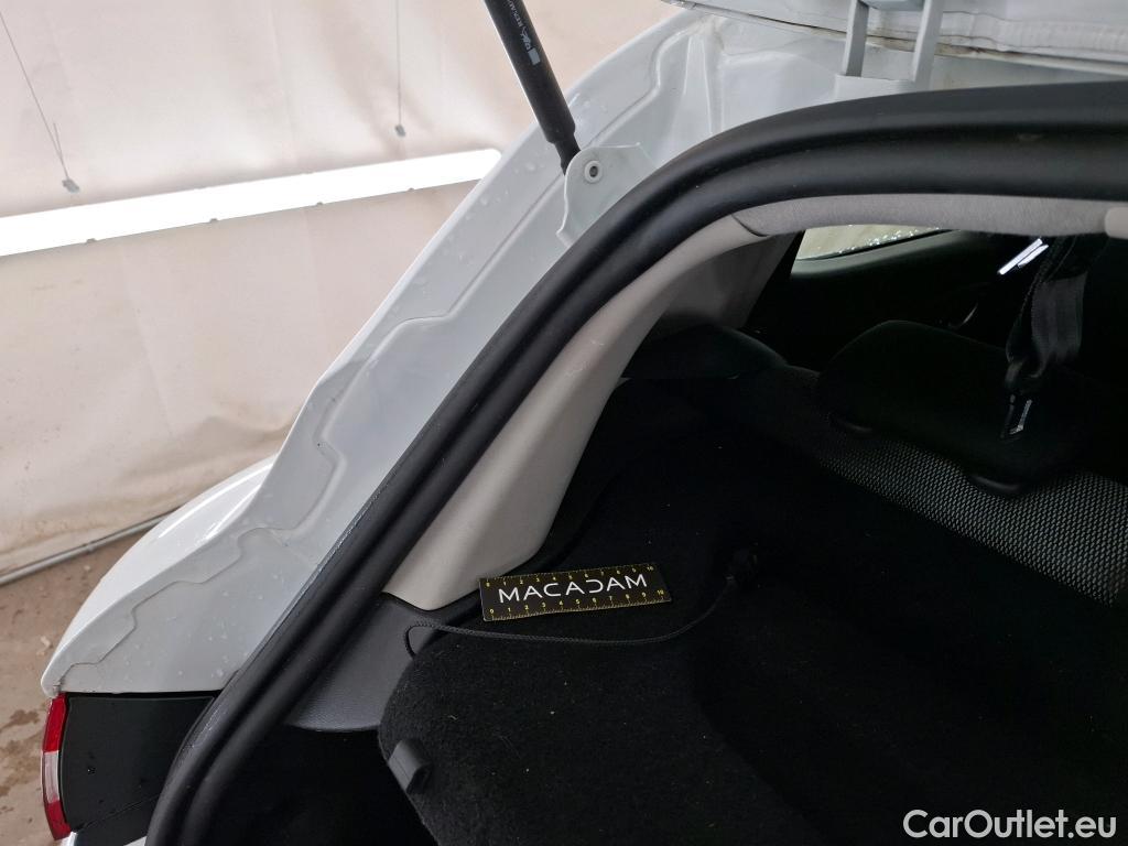  Renault  Clio  IV Business 0.9 TCe 90CV BVM5 E6 #26