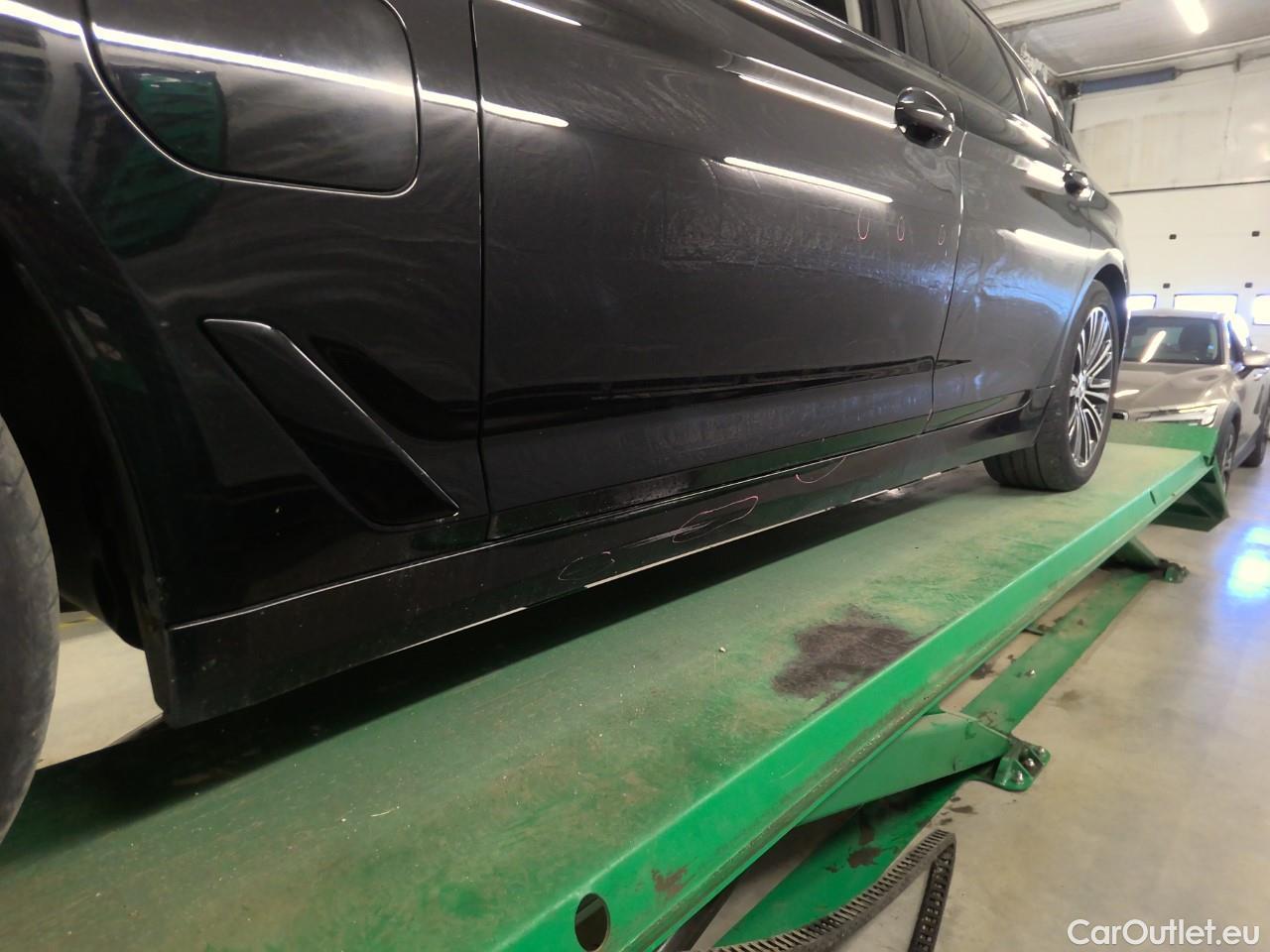  Bmw  Serie 5 530e Connected Aut #12