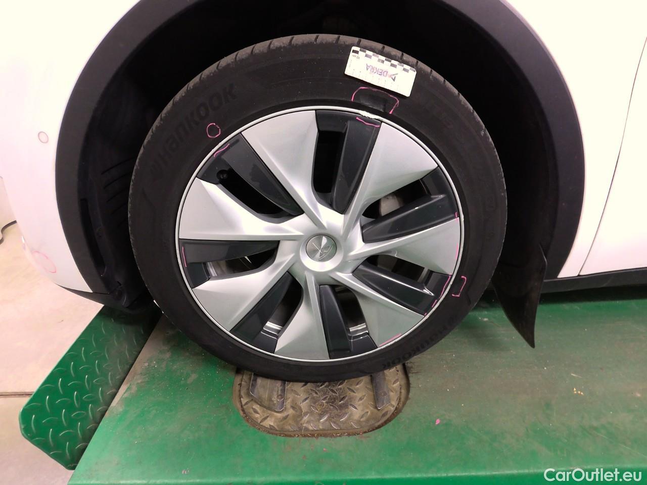  Tesla  Model Y  75kWh Long-Range AWD #42