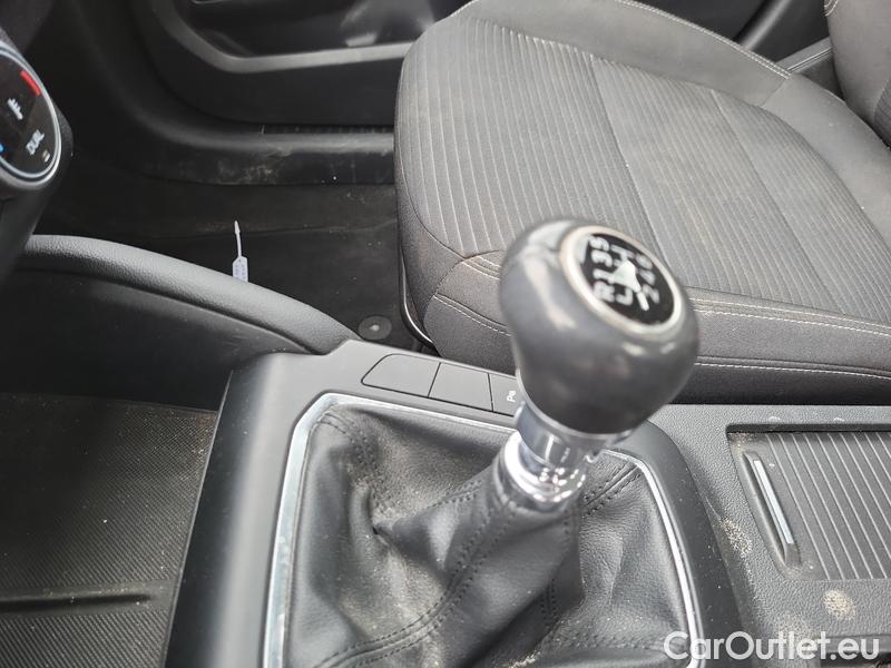  Ford  Kuga  (2019)  1.5EB 110 Titanium #8