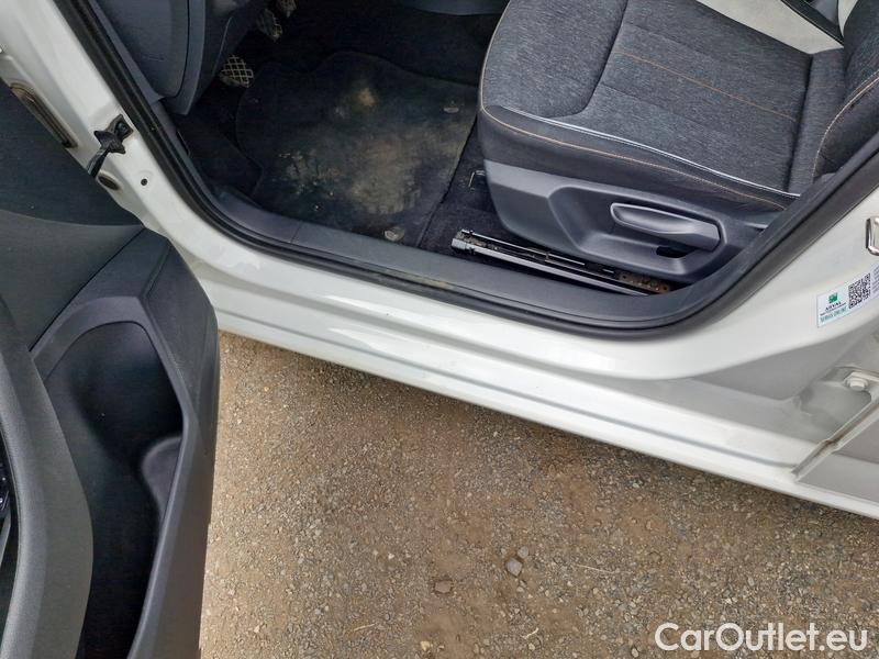  Skoda  Scala  (NW) (2019)  1.0 TSI 81 Style #4