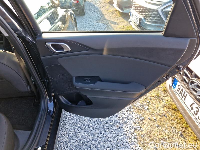  KIA  Cee'd Ceed  (CD) (2018->) Ceed 1.0 T-GDI 74 Spin 5d #26