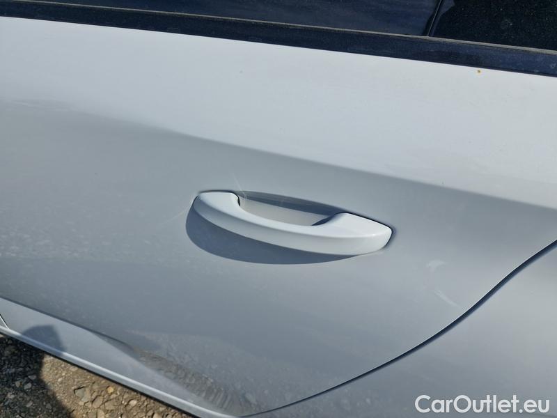  Peugeot  308 -SW  (P5) (2021)  SW 1.5BHDi 130 Allure AT #10