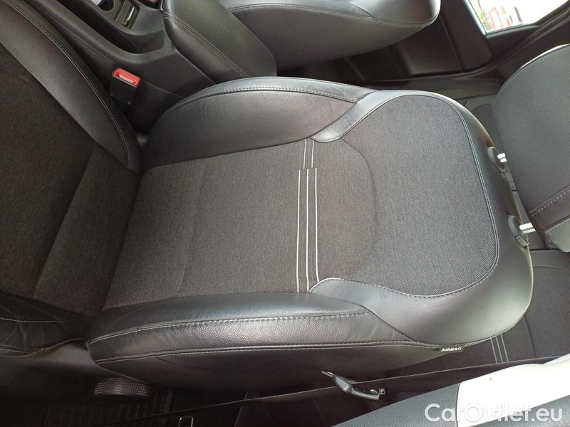  Hyundai  i30  (PD)(01.2017  ->)  kom.1.5T-GDI Style 5d #6