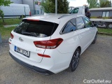 i30