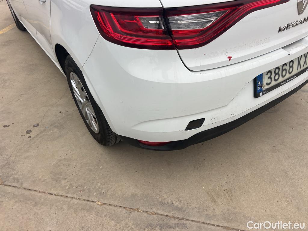  Renault  Megane RENAULT Mégane / 2015 / 5P / berlina con portón Life Blue dCi 70kW (95CV) #17