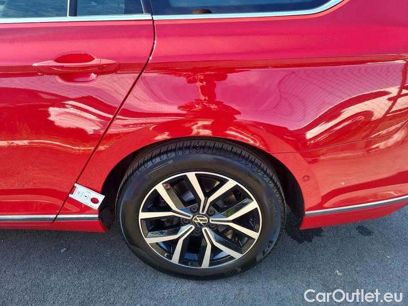  Volkswagen  Passat  Variant (CB5) (2019) Pass.Var.2.0 TSI Elegance AT #3