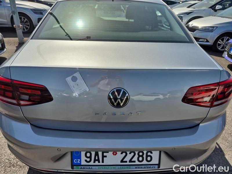  Volkswagen  Passat  Lim (CB2) (2019) Pas.2.0TDI 110 Elegance 4d #18