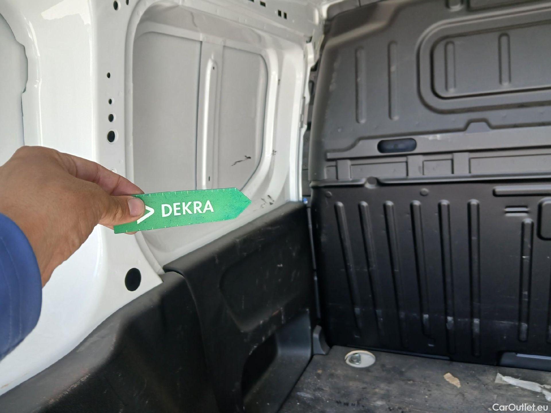  Citroen  Berlingo CITROEN  / 2018 / 4P / furgón derivado de turismo Talla M BlueHDi 100 CLUB #29