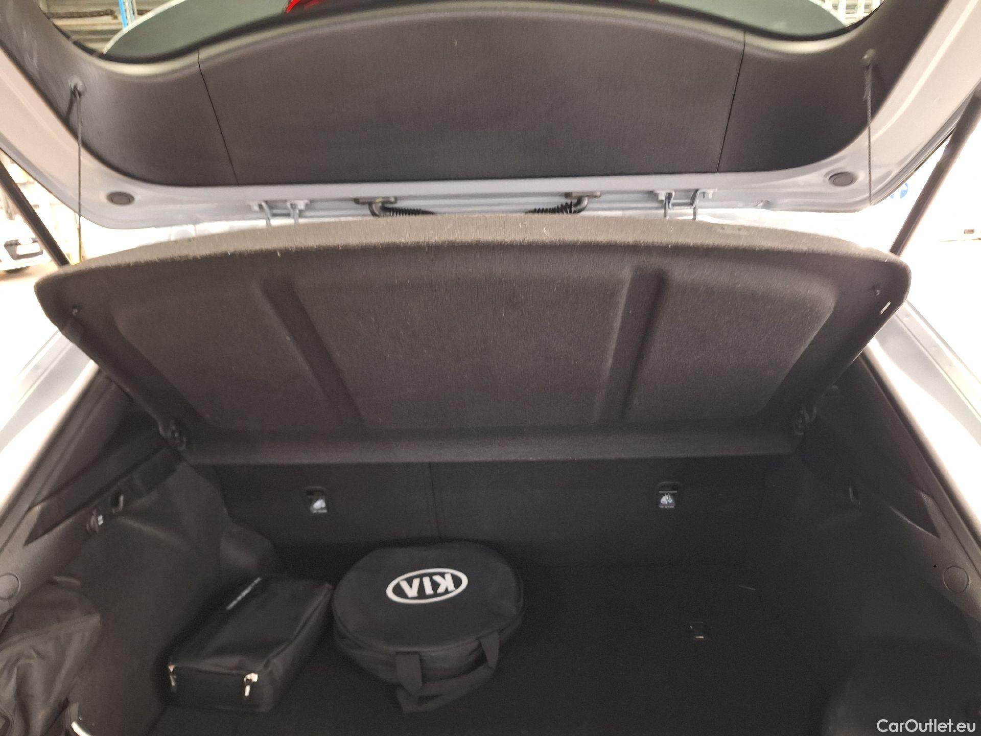  KIA  XCeed Kia,  '19 PHEV, KIA  1.6 GDi PHEV DCT Business Line 5d #7