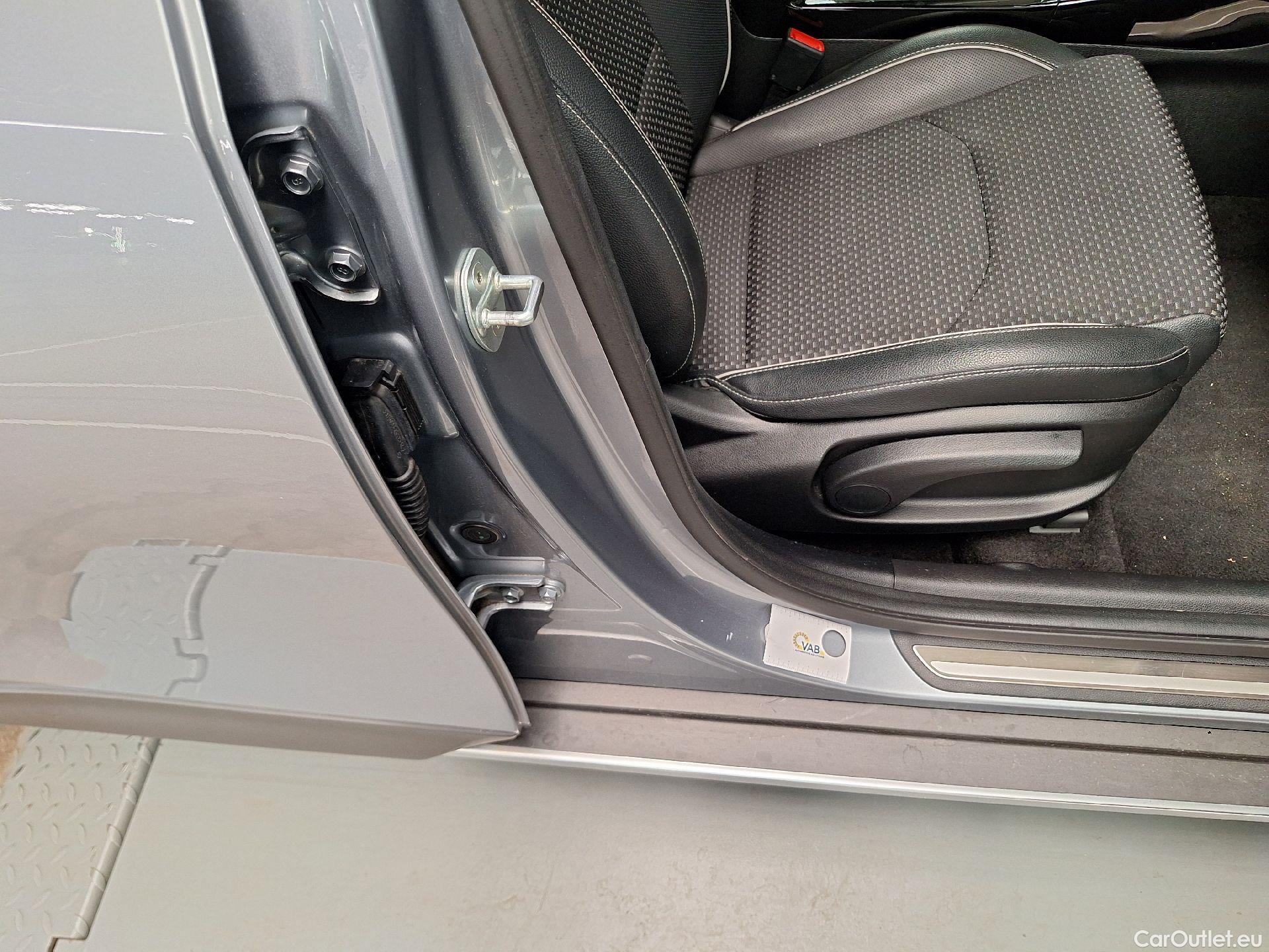 KIA  XCeed Kia,  '19 PHEV, KIA  1.6 GDi PHEV DCT Business Line 5d #12
