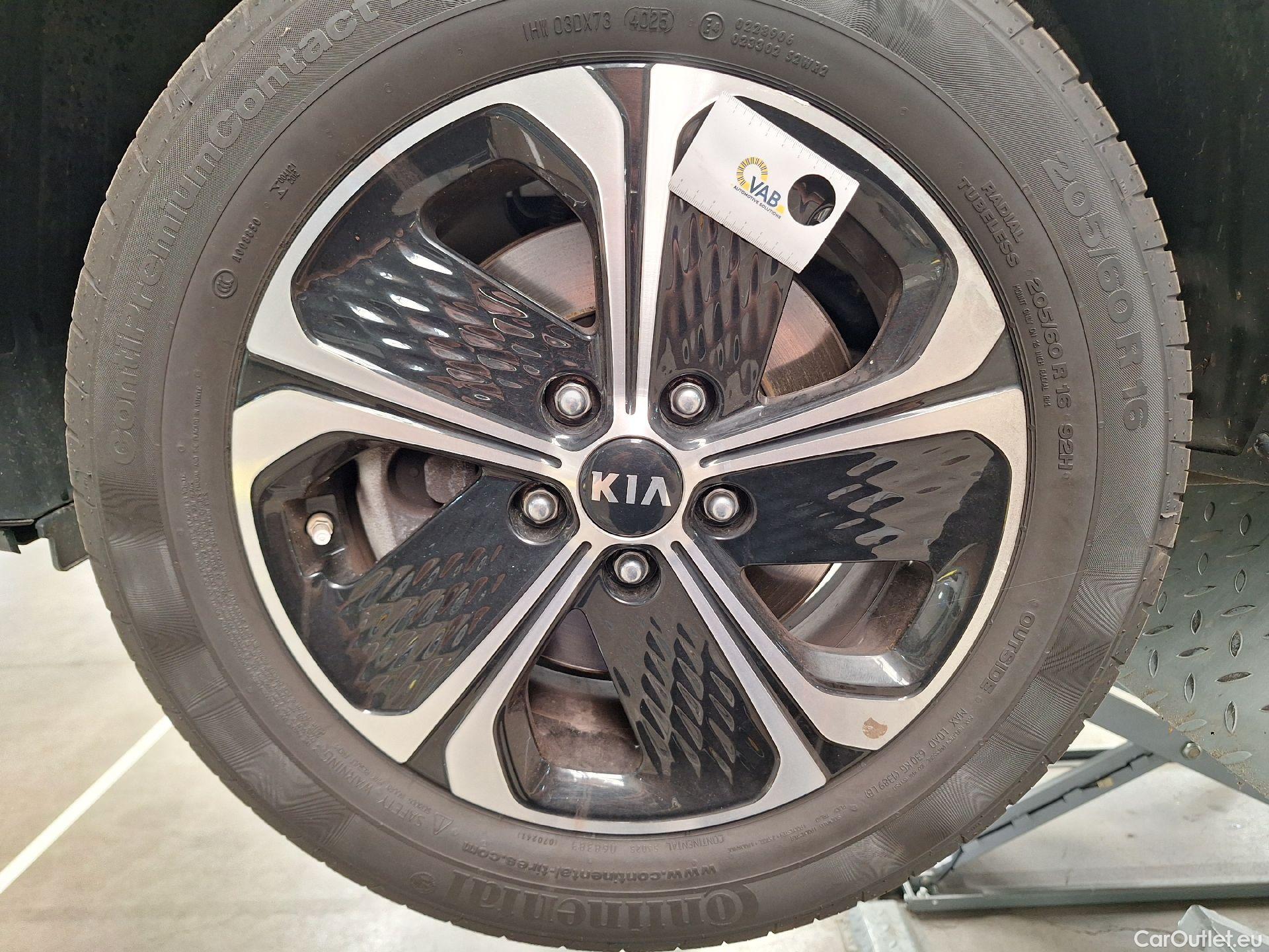  KIA  XCeed Kia,  '19 PHEV, KIA  1.6 GDi PHEV DCT Business Line 5d #38