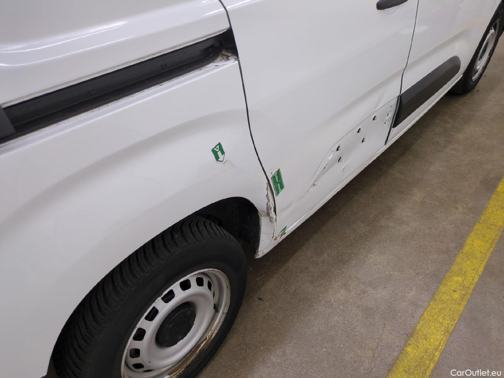  Citroen  Berlingo  Fourgon Club M 650 1.5 BlueHDi 100CV BVM6 E6d #17