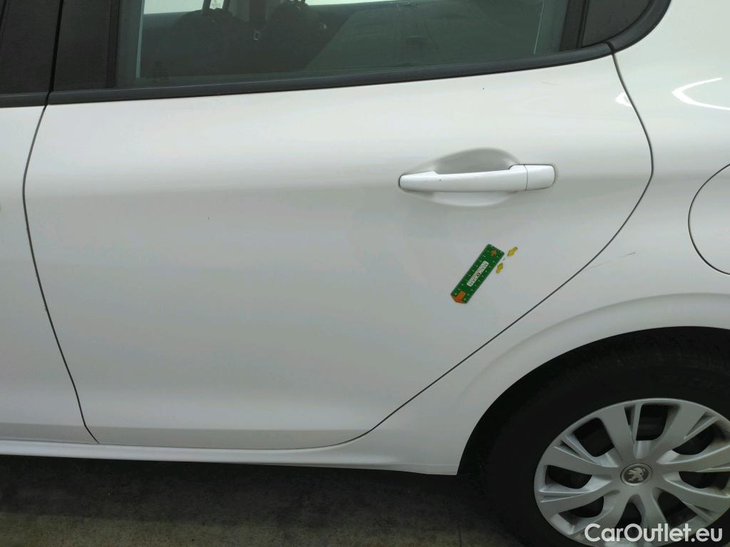  Peugeot  208  Affaire Premium Pack 1.5 HDi 100CV BVM5 E6dT #18