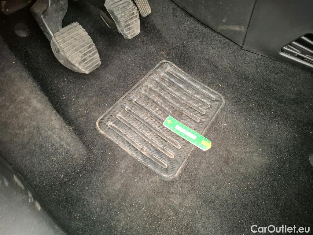  Citroen  C3  Max 1.2 PureTech 80CV BVM5 6E #3