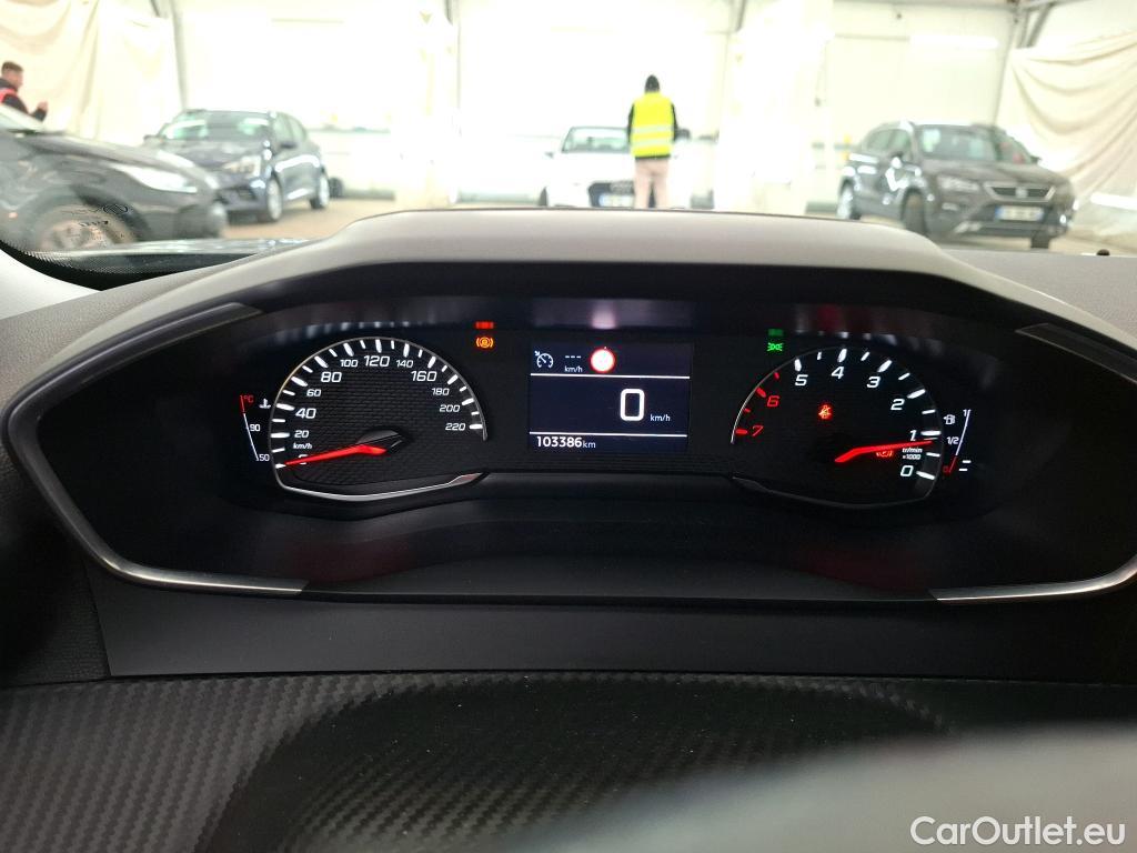  Peugeot  2008  Allure 1.2 PureTech 130CV BVM6 E6d #6
