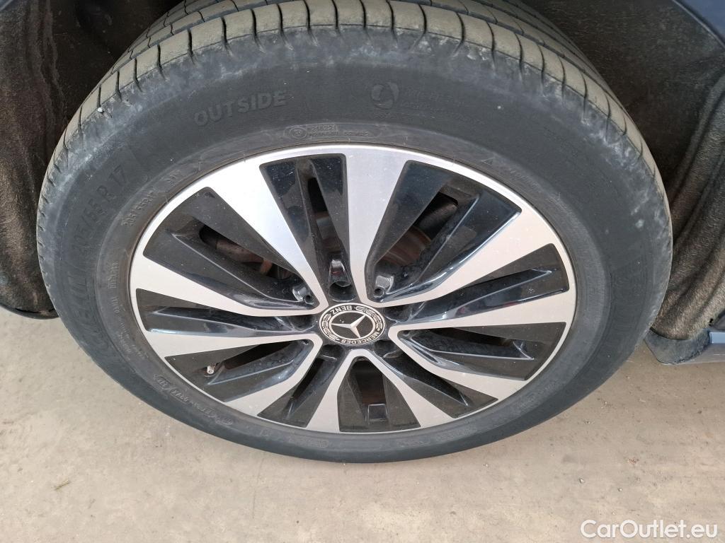  Mercedes  A-Klasse MERCEDES-BENZ Classe A Berline / 2018 / 4P / Berline A 250 e Business Line 8G-DCT #11