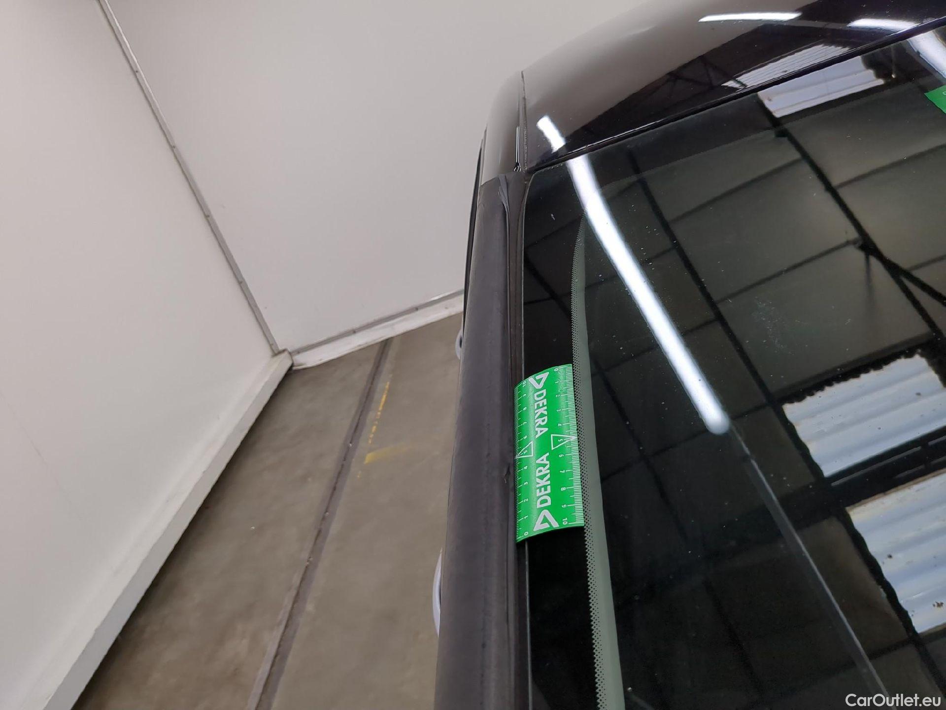  Citroen  C3  Shine Business 1.2 PureTech 80CV BVM5 E6d #21