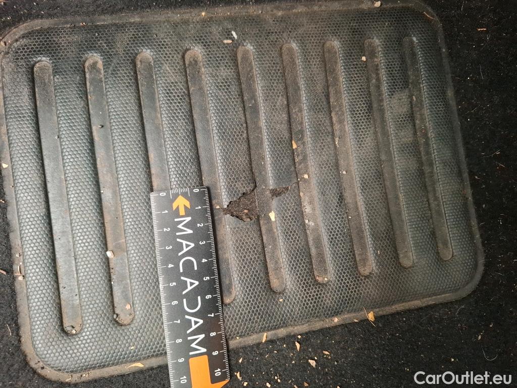  Citroen  C3 CITROEN  / 2020 / 5P / Berline PureTech 83 S&S BVM Feel Pack #16