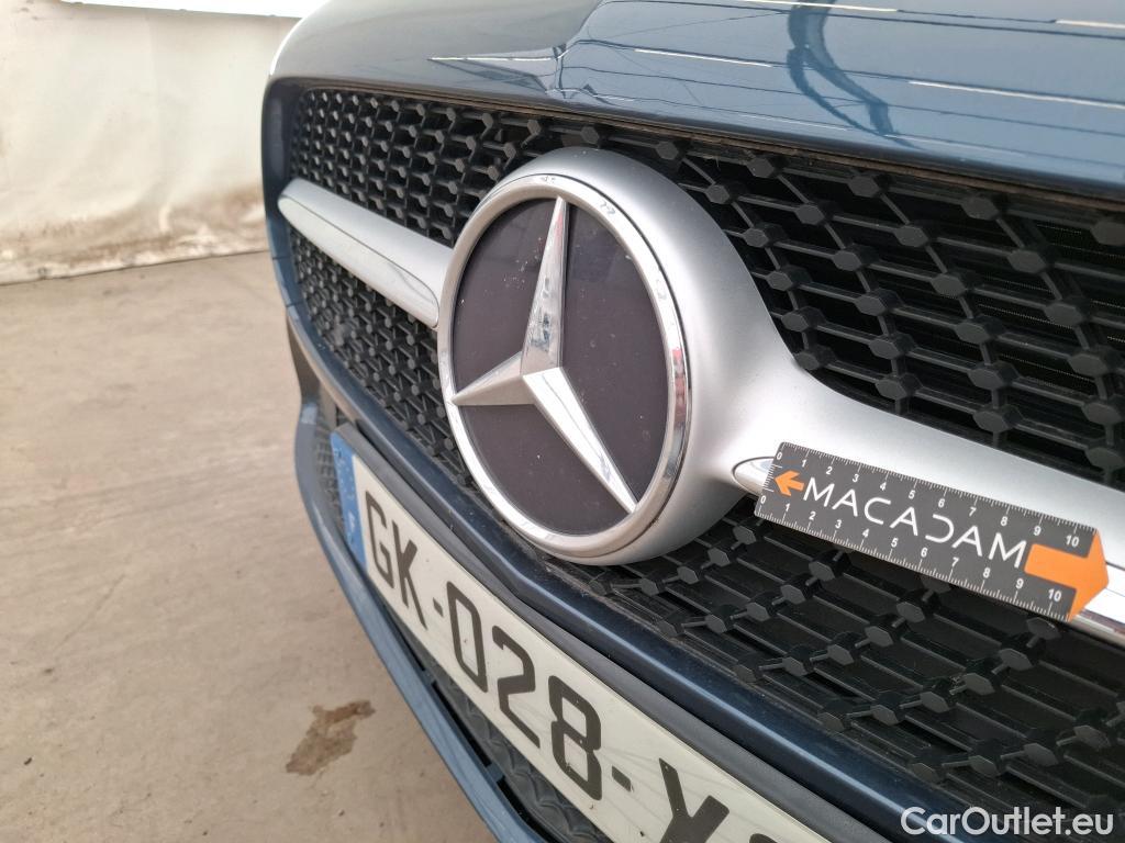  Mercedes  A-Klasse MERCEDES-BENZ Classe A Berline / 2018 / 4P / Berline A 250 e Business Line 8G-DCT #19