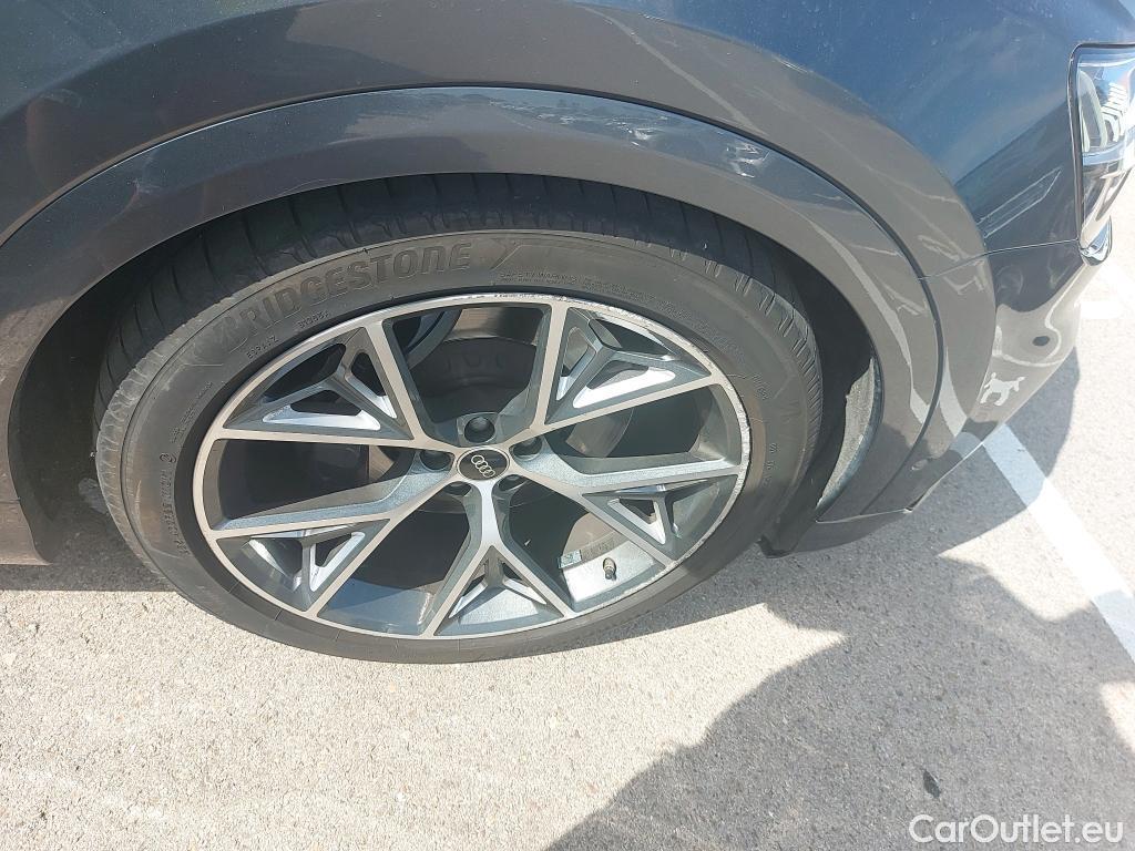  Audi  Q8 AUDI  / 2018 / 5P / todoterreno S TFSI 373kW (507CV) quattro tiptronic #5