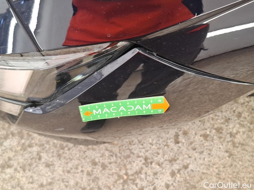  Peugeot  508 PEUGEOT  / 2018 / 5P / Berline HYBRID 225 E-EAT8 Allure Pack #18