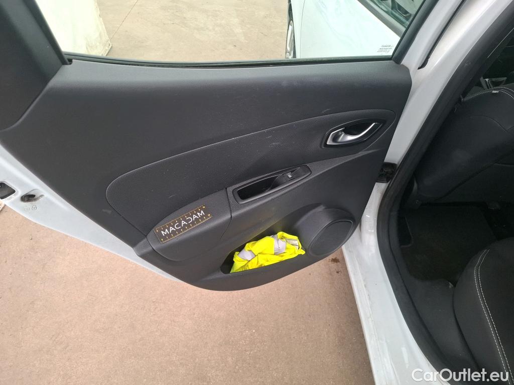  Renault  Clio RENAULT  / 2016 / 5P / Berline &Business TCe 90 #19