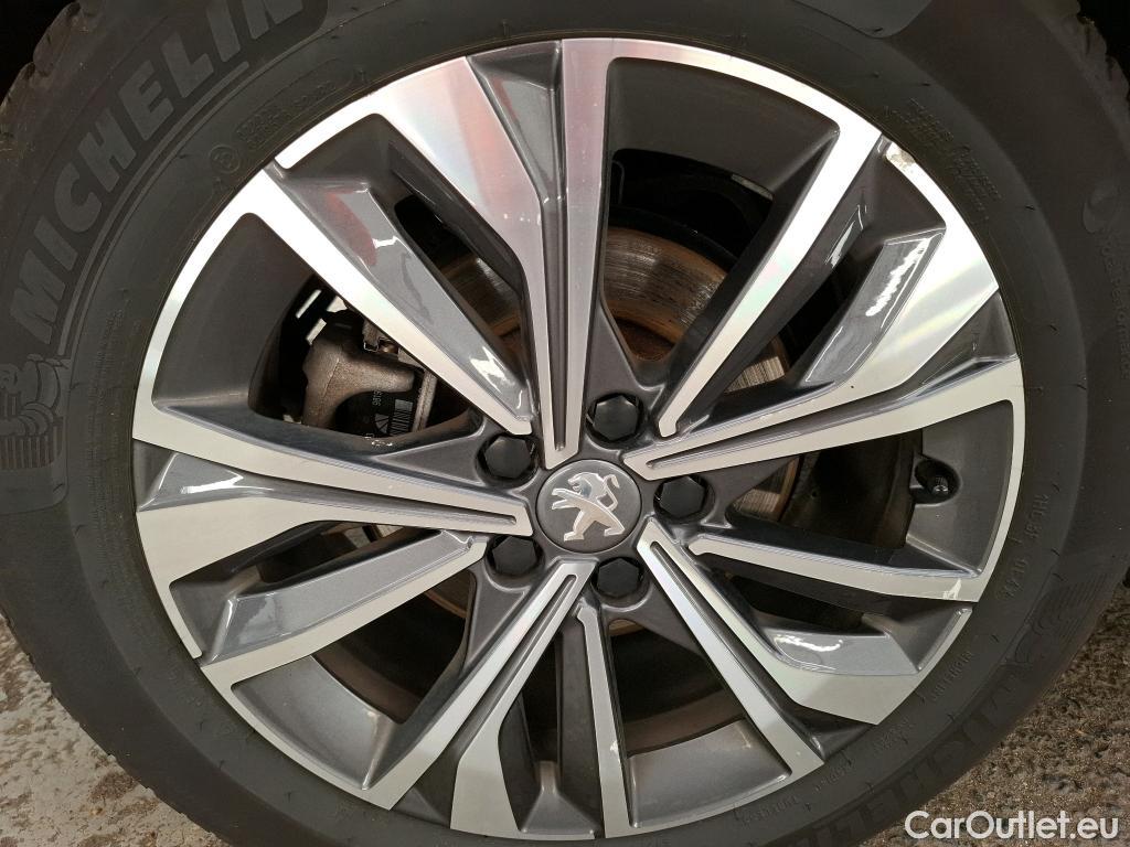  Peugeot  508 PEUGEOT  / 2018 / 5P / Berline HYBRID 225 E-EAT8 Allure Pack #10