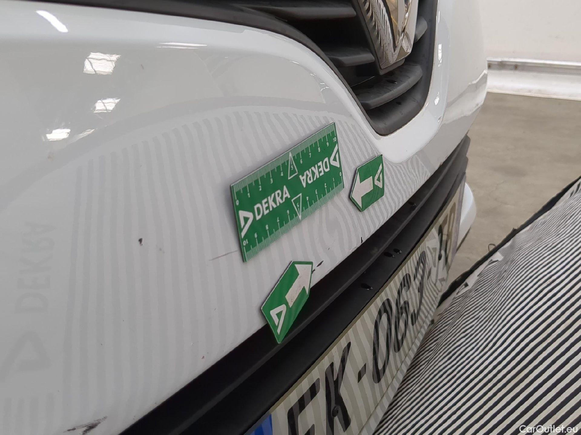  Renault  Clio  IV Business 0.9 TCe 90CV BVM5 E6 #17