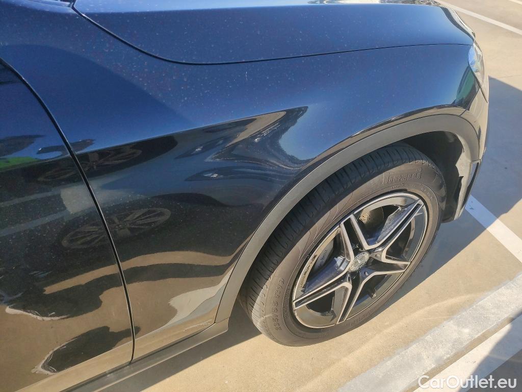  Mercedes  G-Klasee MERCEDES-BENZ GLC Coupé / 2019 / 5P / coupé GLC 300 de 4MATIC #17