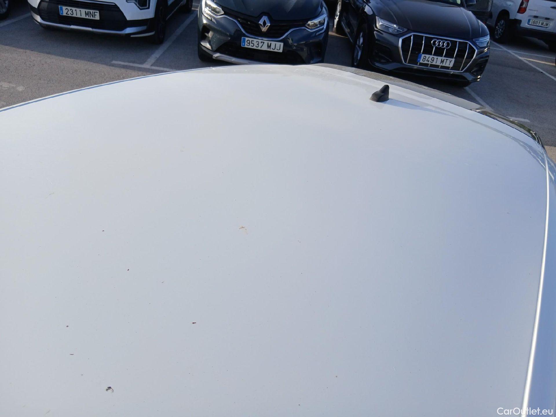  Peugeot  208 PEUGEOT  / 2019 / 5P / berlina con portón BlueHDi 73kW (100CV) Active #11