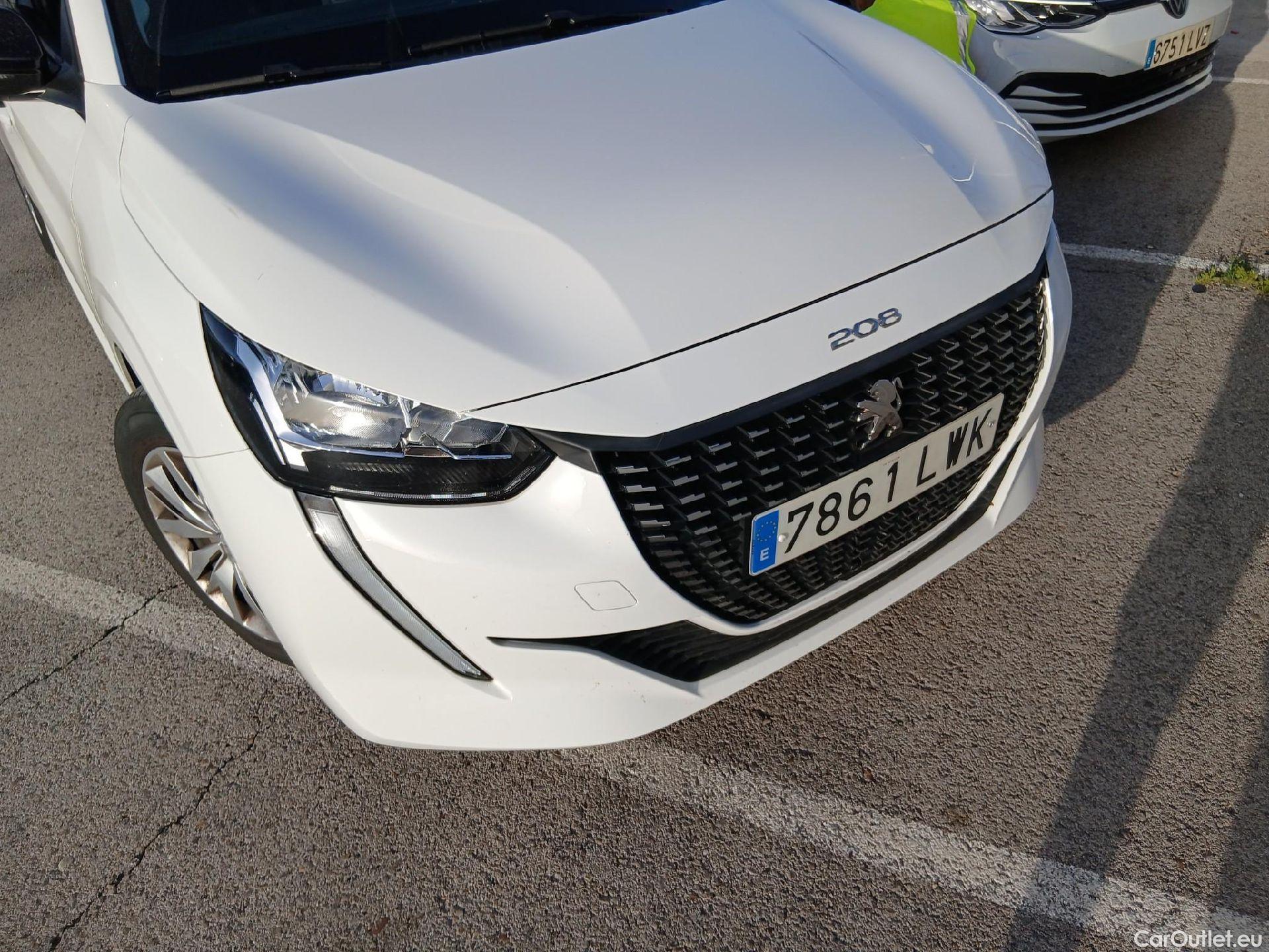  Peugeot  208 PEUGEOT  / 2019 / 5P / berlina con portón BlueHDi 73kW (100CV) Active #2