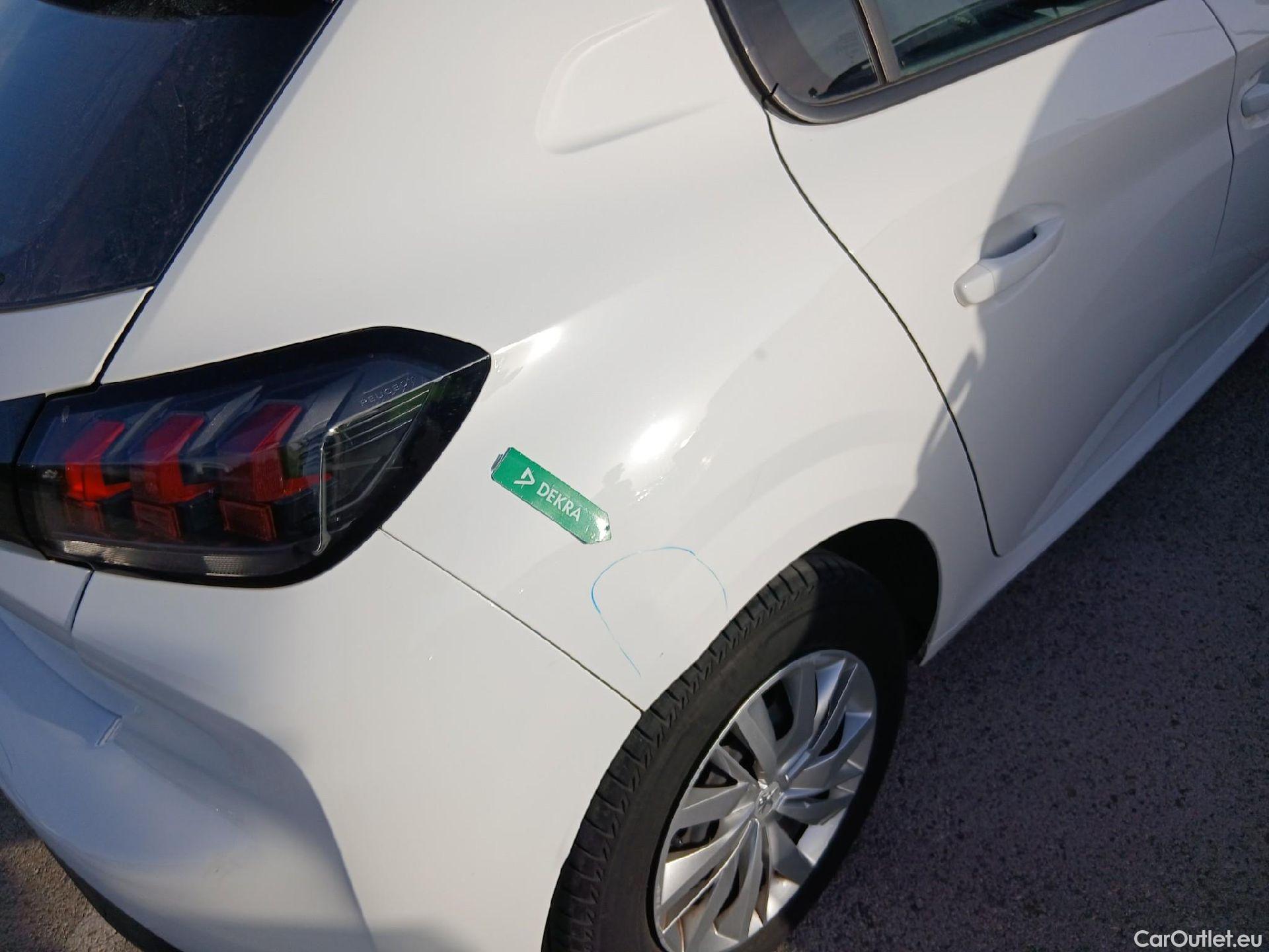  Peugeot  208 PEUGEOT  / 2019 / 5P / berlina con portón BlueHDi 73kW (100CV) Active #21