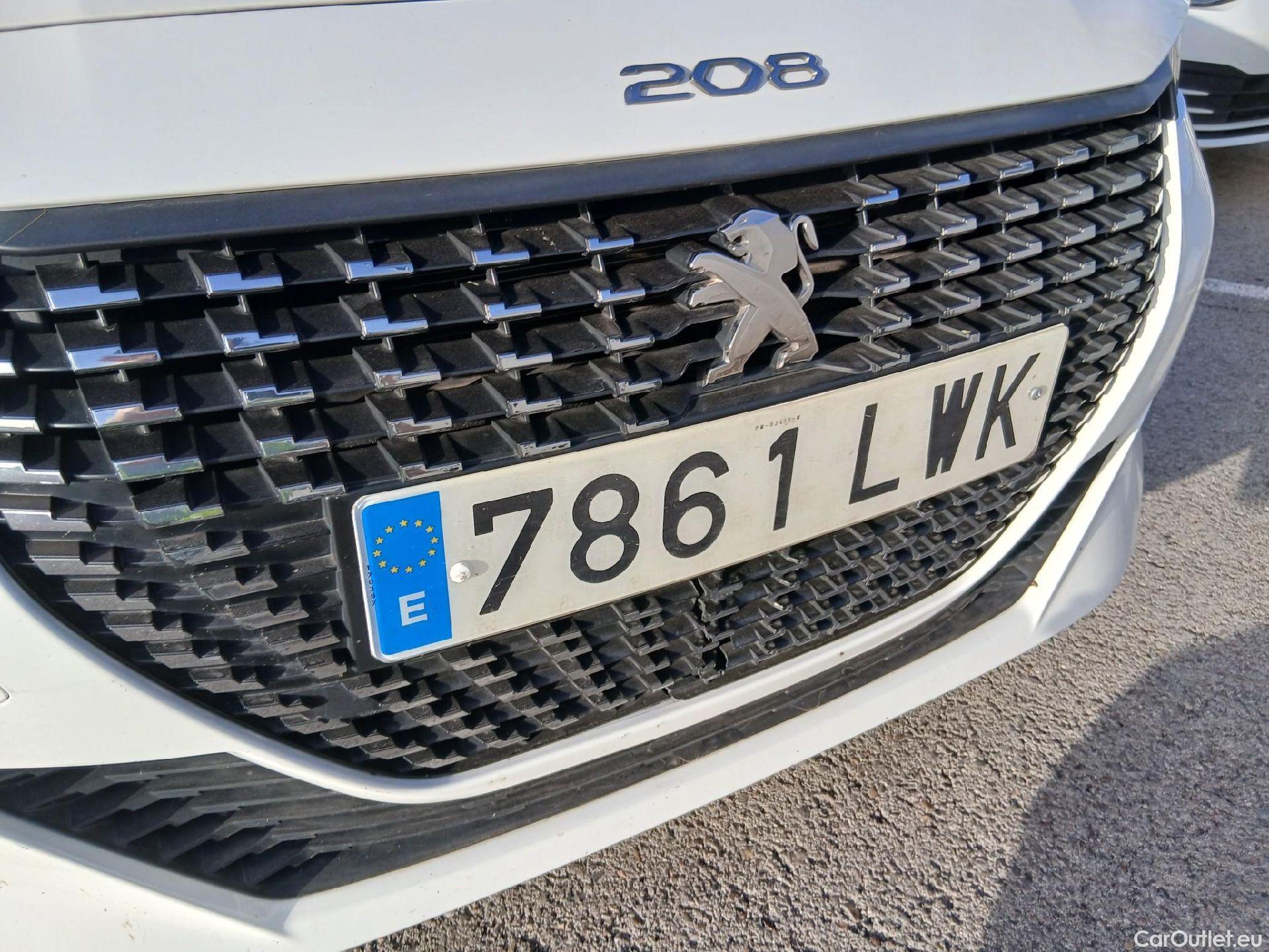  Peugeot  208 PEUGEOT  / 2019 / 5P / berlina con portón BlueHDi 73kW (100CV) Active #3