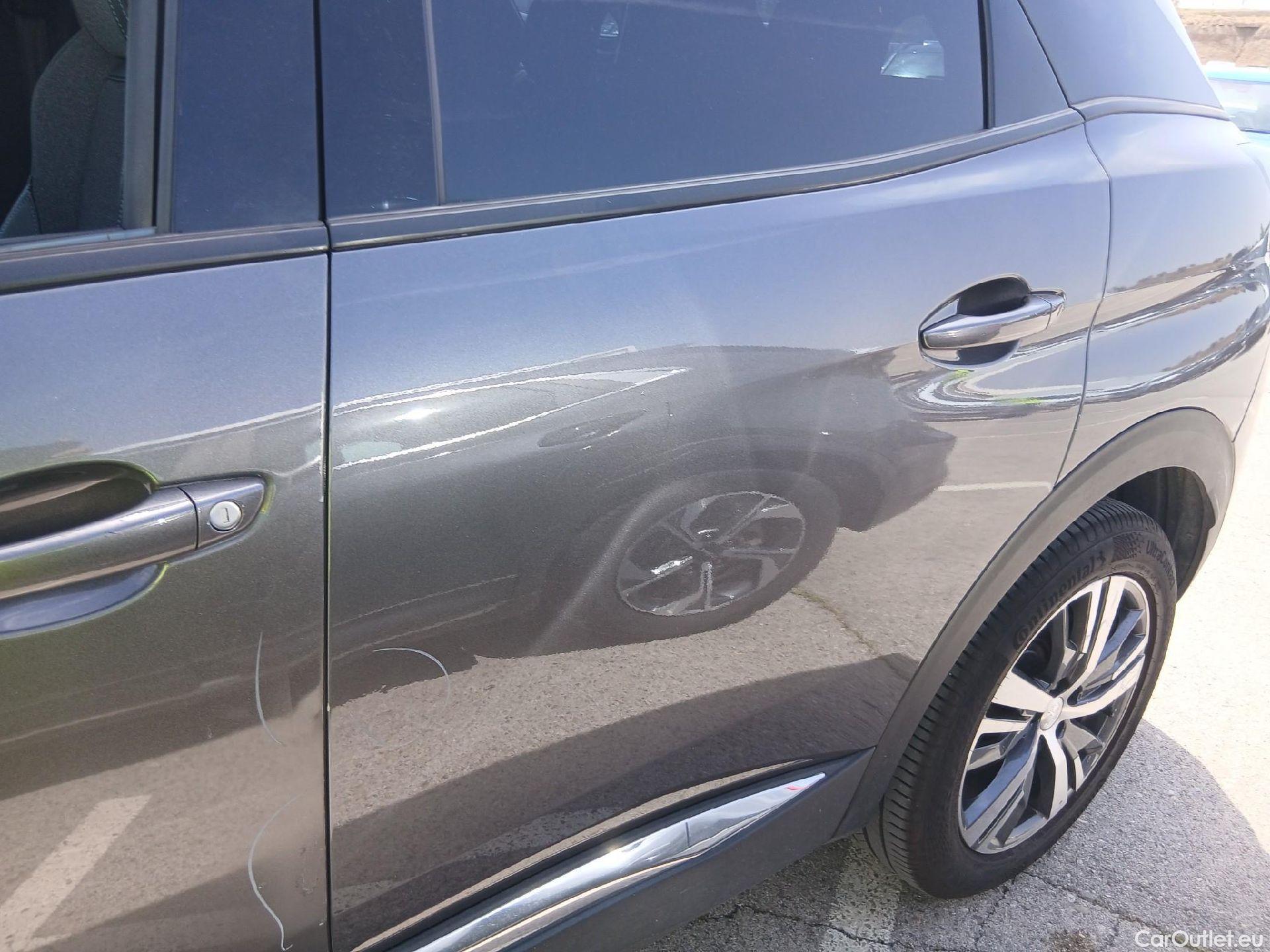  Peugeot  3008 PEUGEOT  / 2020 / 5P / todoterreno 1.5 BlueHDi 96kW (130CV) S&S Allure EAT8 #18