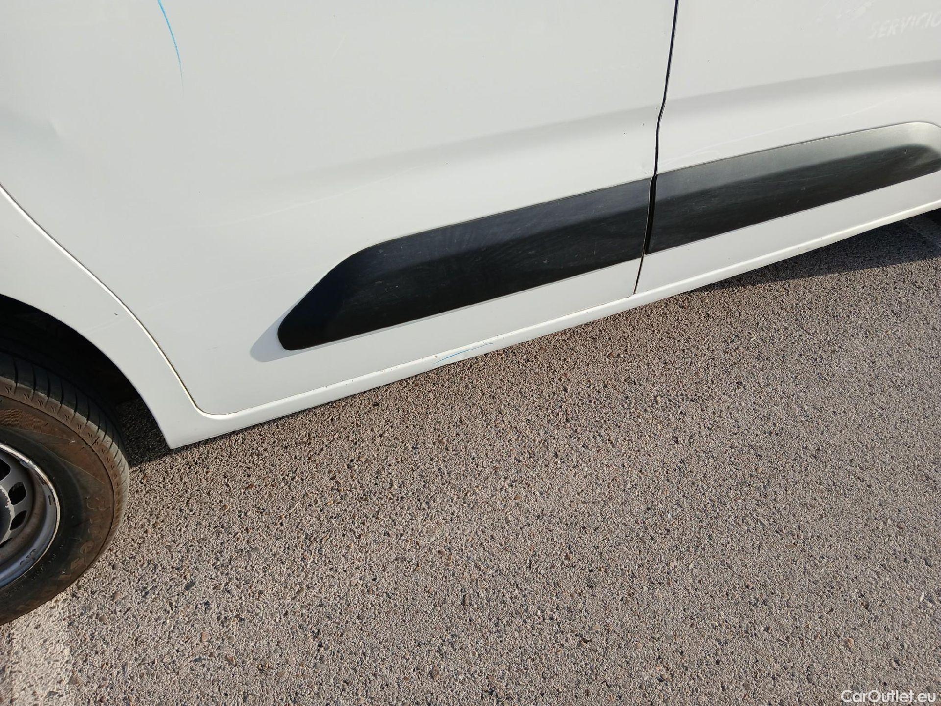  Citroen  Berlingo CITROEN  / 2018 / 3P / furgón derivado de turismo Talla M BlueHDi 100 CONTROL (AC2) #35