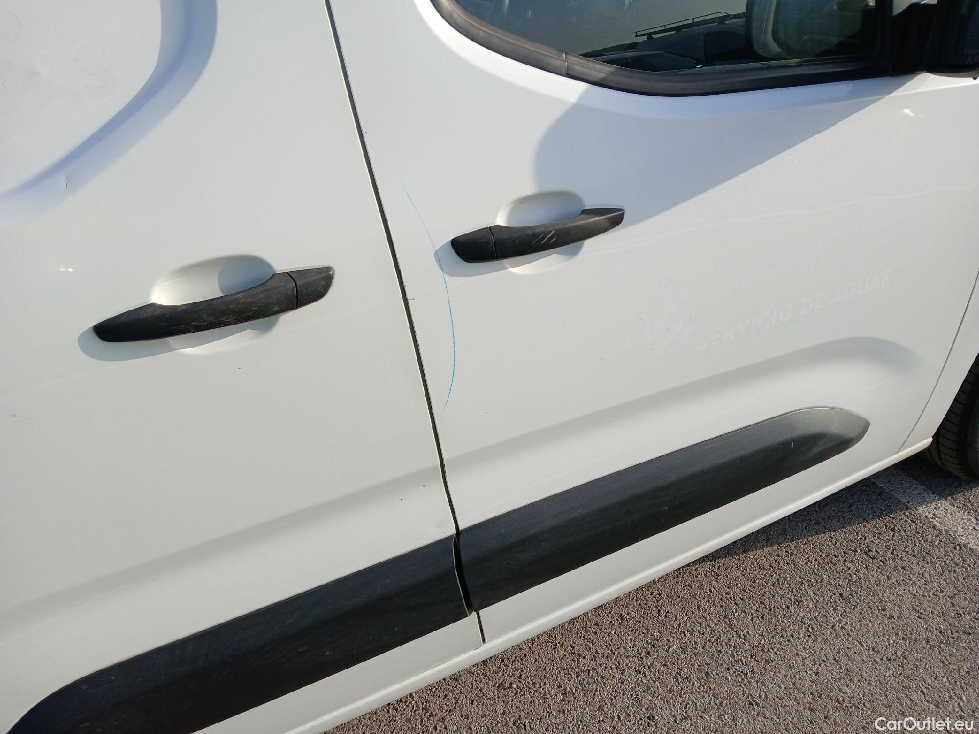 Citroen  Berlingo CITROEN  / 2018 / 3P / furgón derivado de turismo Talla M BlueHDi 100 CONTROL (AC2) #38