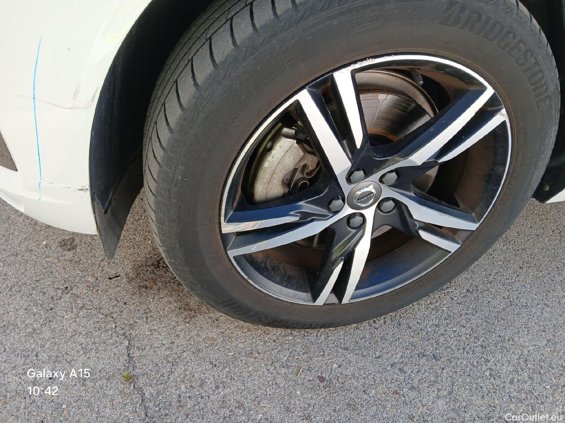  Volvo  XC60 VOLVO  / 2017 / 5P / todoterreno 2.0 T6 AWD Recharge R-Design Auto #13