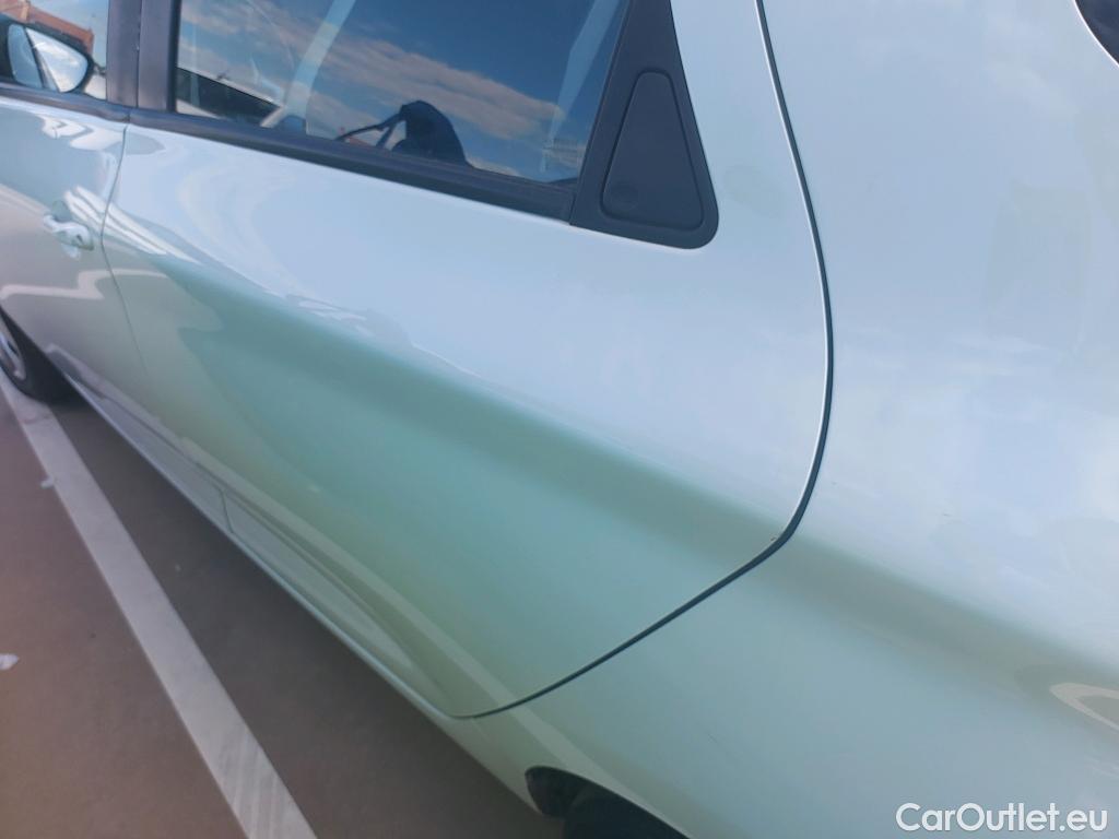  Renault  Zoe RENAULT  / 2019 / 5P / berlina con portón Life 80 kW R110 Bateria 40kWh #3