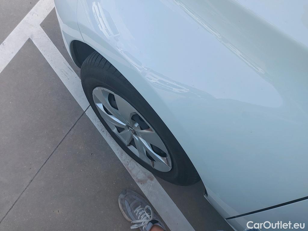  Renault  Zoe RENAULT  / 2019 / 5P / berlina con portón Life 80 kW R110 Bateria 40kWh #14