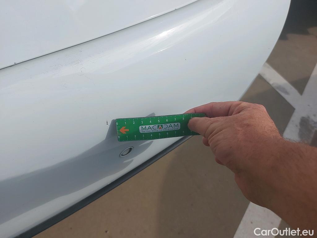  Renault  Zoe RENAULT  / 2019 / 5P / berlina con portón Life 80 kW R110 Bateria 40kWh #11