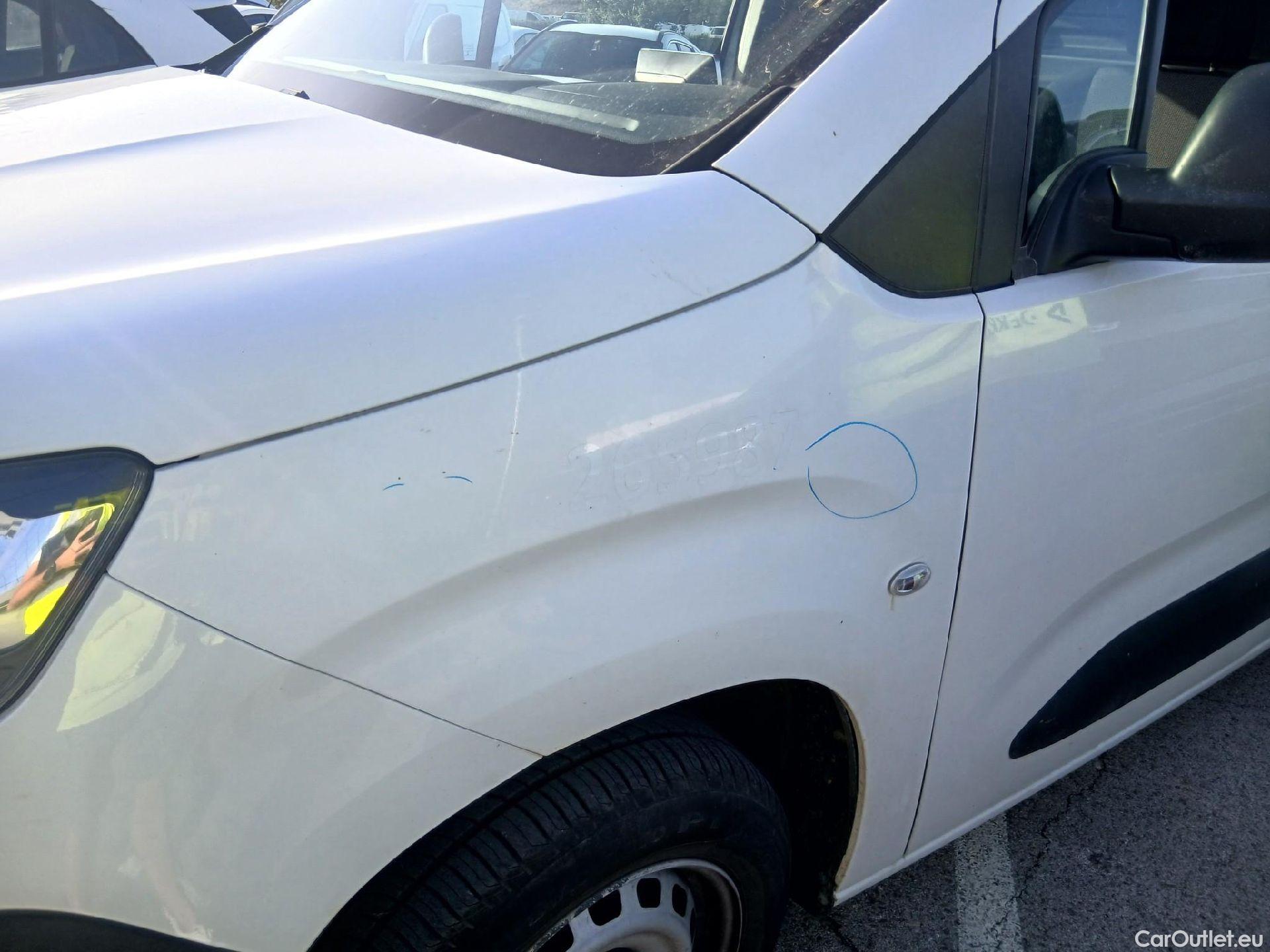  Citroen  Berlingo CITROEN  / 2018 / 4P / furgón derivado de turismo Talla M BlueHDi 100 CLUB #6