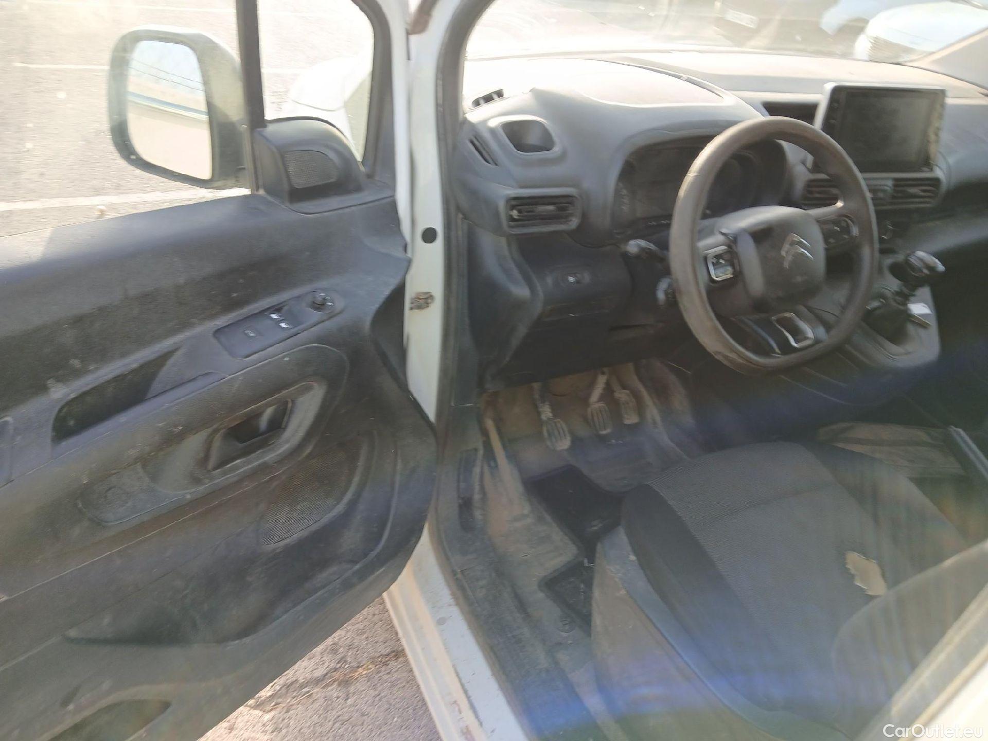  Citroen  Berlingo CITROEN  / 2018 / 3P / furgón derivado de turismo Talla M BlueHDi 100 CONTROL (AC2) #6