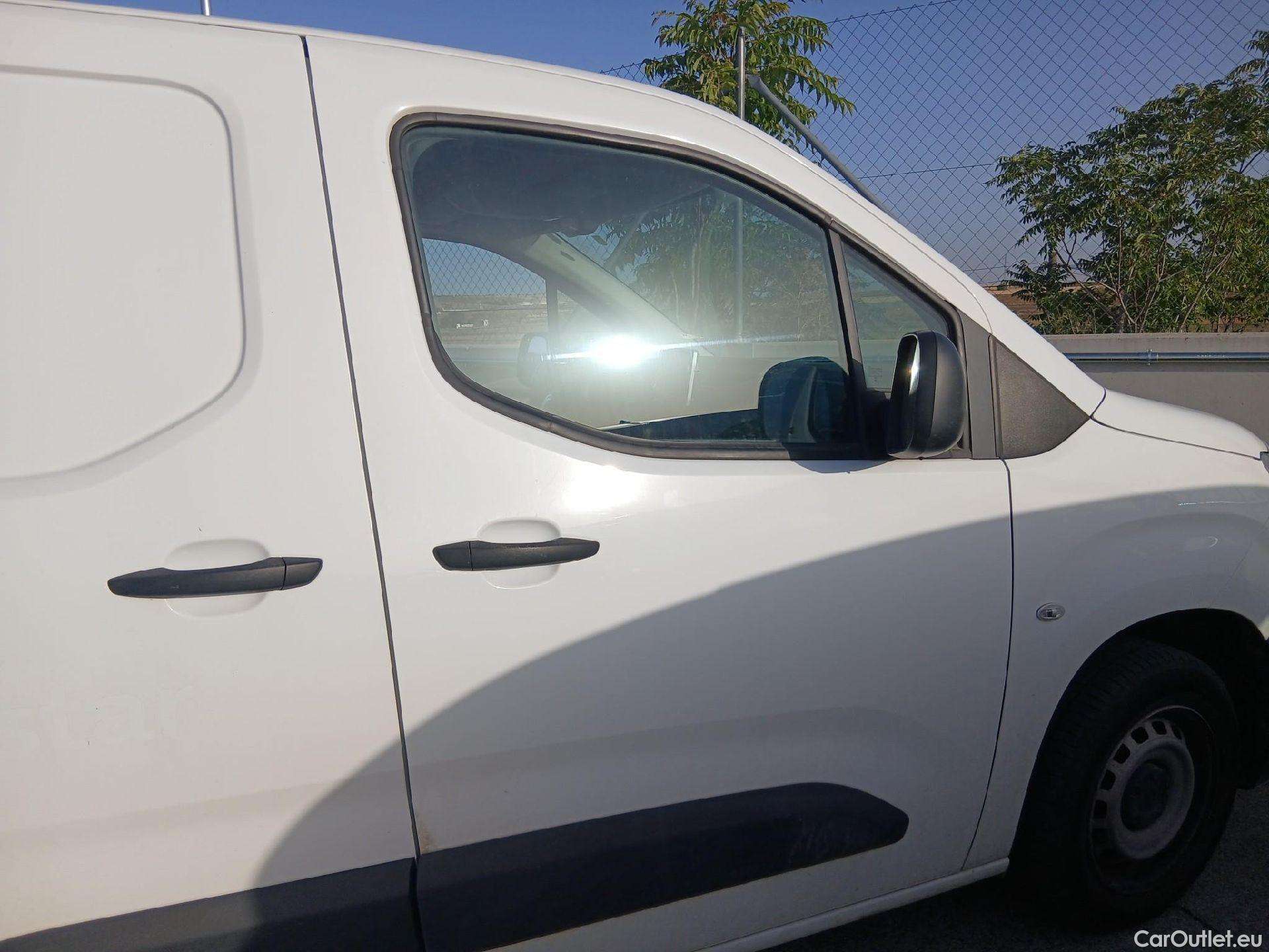  Citroen  Berlingo CITROEN  / 2018 / 4P / furgón derivado de turismo Talla M BlueHDi 100 CLUB #15