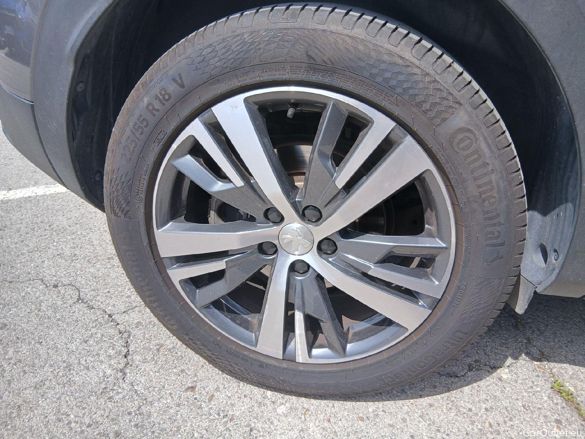  Peugeot  3008 PEUGEOT  / 2020 / 5P / todoterreno 1.5 BlueHDi 96kW (130CV) S&S Allure EAT8 #40