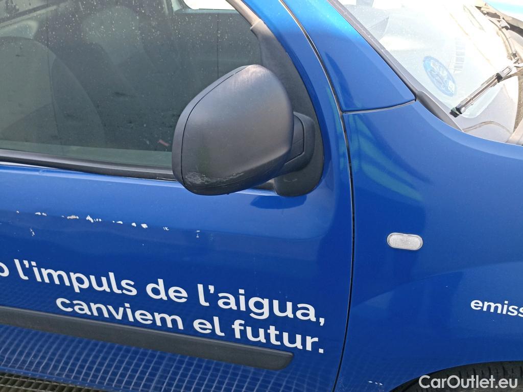  Renault  Kangoo RENAULT  FURGÓN VU 3p 2G furgón deriv  Z.E. Flexi (especial Agbar) #35