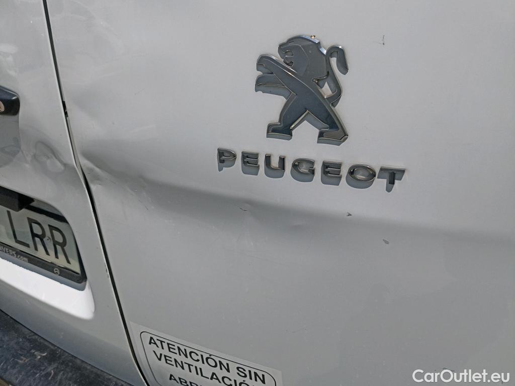  Peugeot  Expert PEUGEOT  / 2016 / 4P / furgón Furgón Pro 2.0 BlueHDi 120 S&S Standard #16