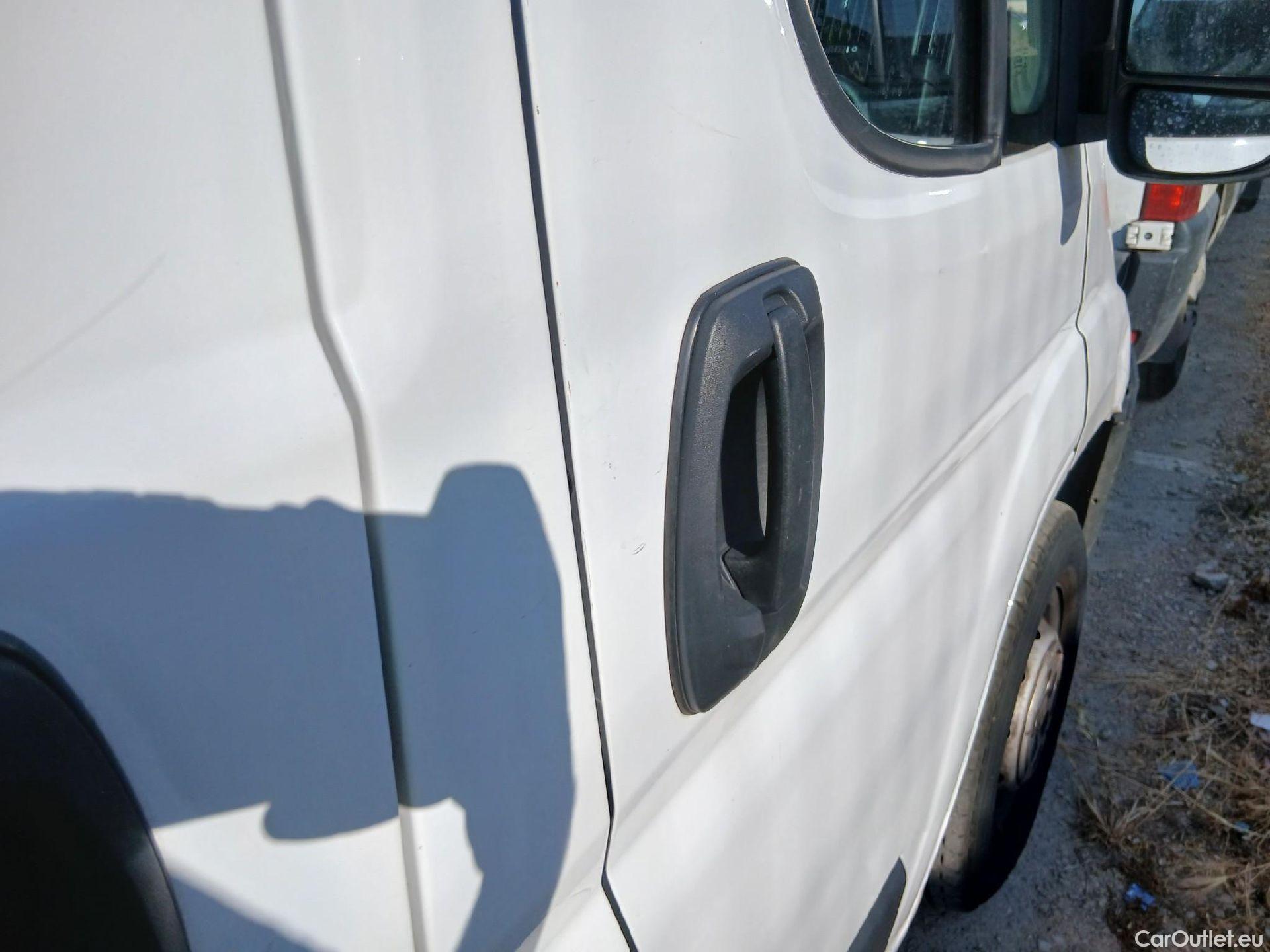  Citroen  Jumper CITROEN  / 2014 / 4P / furgón BlueHDi 103KW (140CV) Furgón 35L3H2 #46