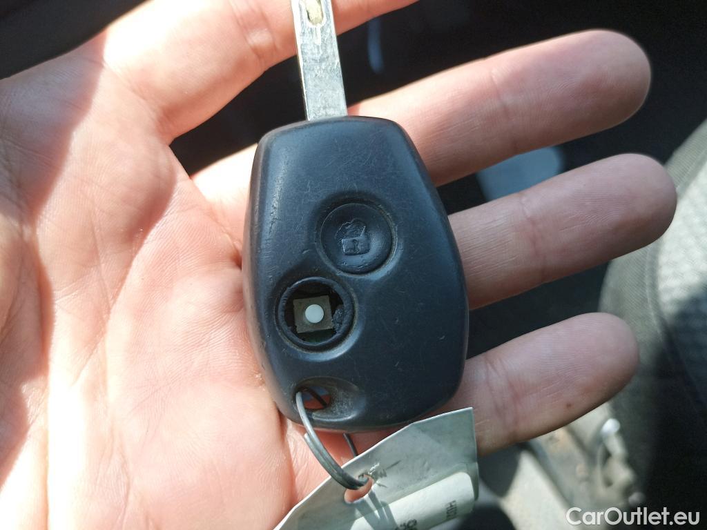  Renault  Kangoo RENAULT  FURGÓN VU 3p 2G furgón deriv  Z.E. Flexi (especial Agbar) #2