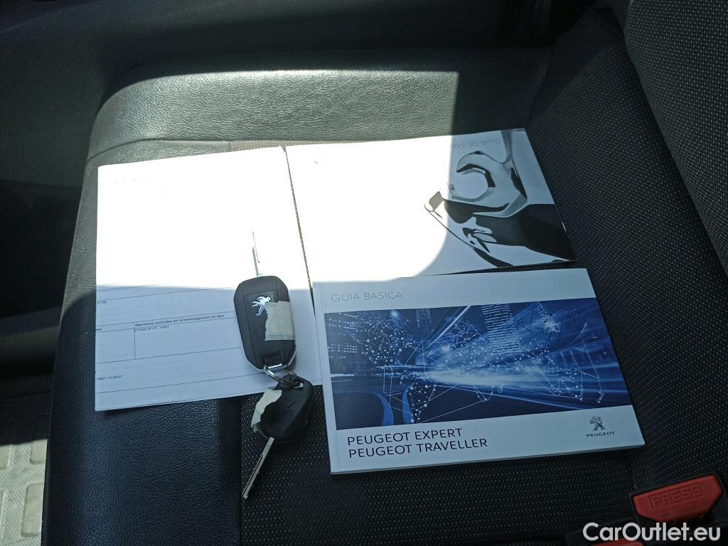  Peugeot  Expert PEUGEOT  / 2016 / 4P / furgón Furgón Pro 2.0 BlueHDi 120 S&S Standard #33
